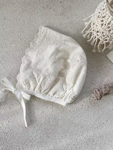 Load image into Gallery viewer, HI BYE BEBE Spring Picnic Baby Bonnet-Ivory