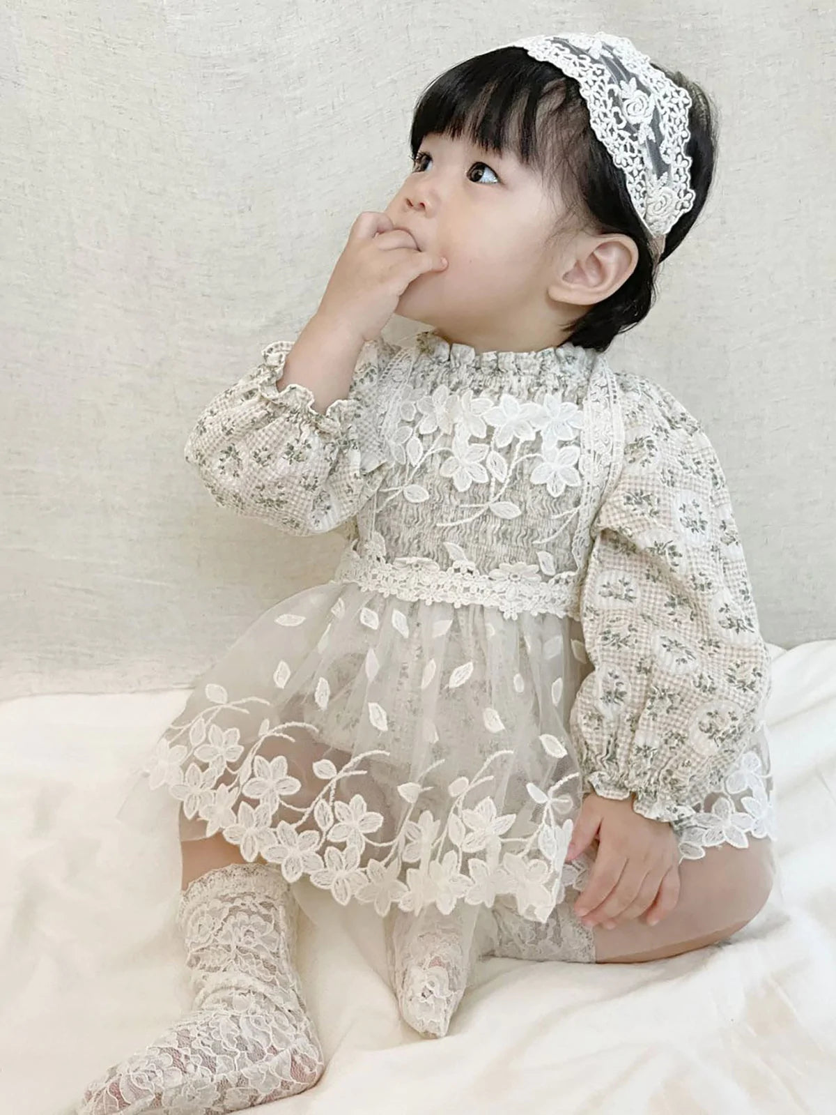 Baby gap 2025 white dress